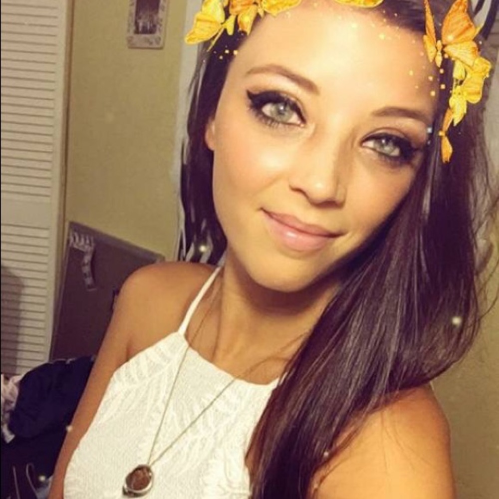 Meet your Posher, Amber